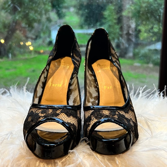 Christian Louboutin Black patent leather and lace 120mm heels. Size 39. - Picture 4 of 5